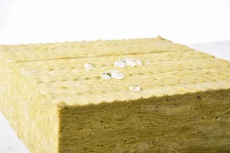巖棉保溫板憎水率和吸水率的區(qū)別