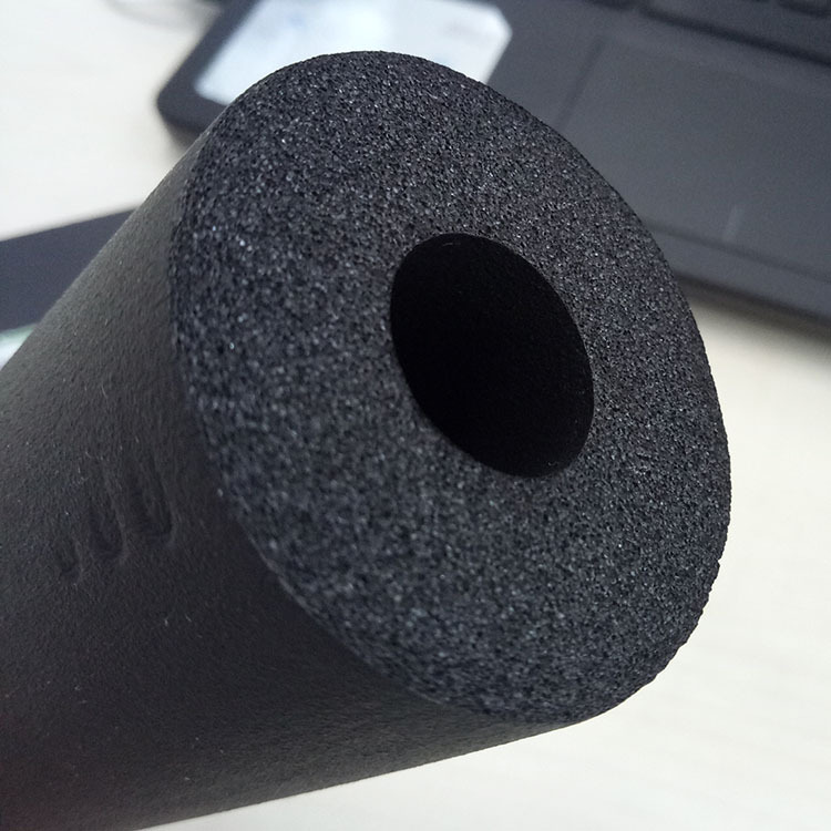 什么是橡塑保溫材料的真空吸水率