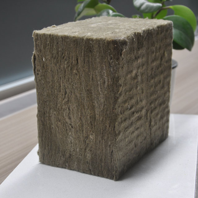 巖棉板在不同區(qū)域的使用規(guī)格是怎樣的