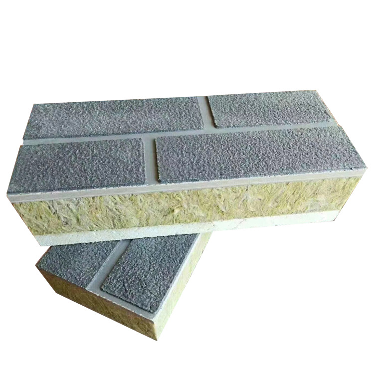 外墻保溫裝飾一體板：水包水與真石漆的區(qū)別