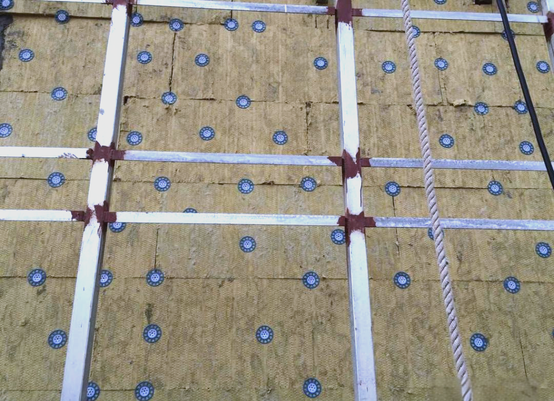 巖棉板錨固件安裝要求詳解